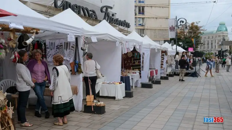 standuri pe strada lapusneanu la festivalul strazii lapusneanu