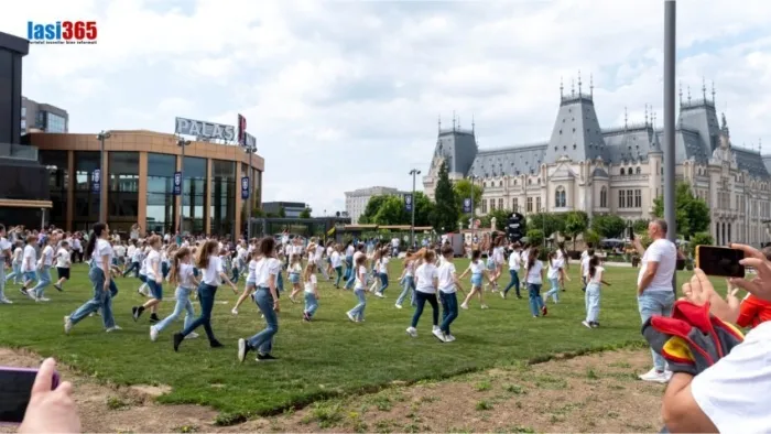 flashmod Romania danseaza la Iasi 2025