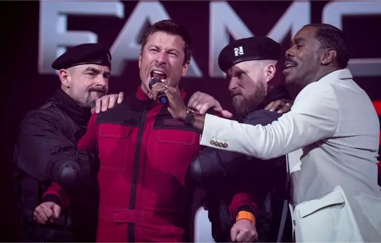 Scenă de acțiune distopică din filmul The Running Man 2025