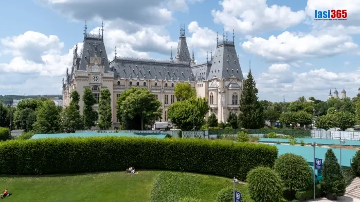 palatul culturii din iasi privire exterioara