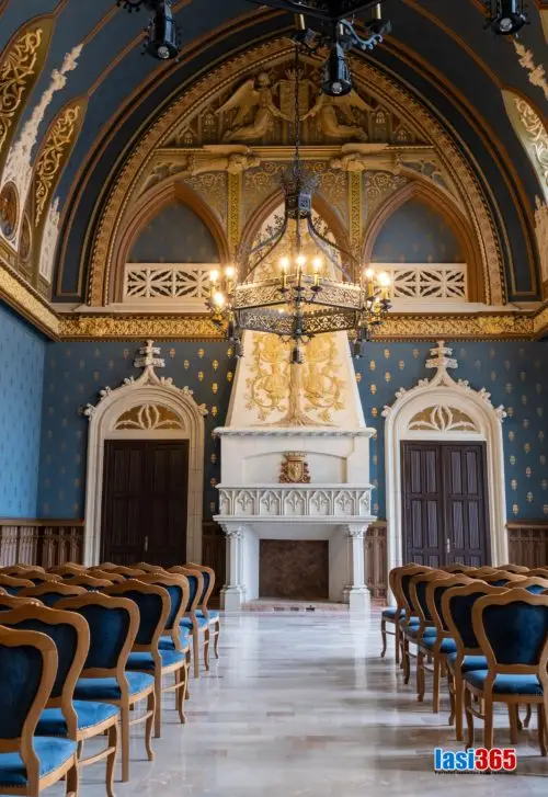 sala voievozilor de la palatul culturii din iasi