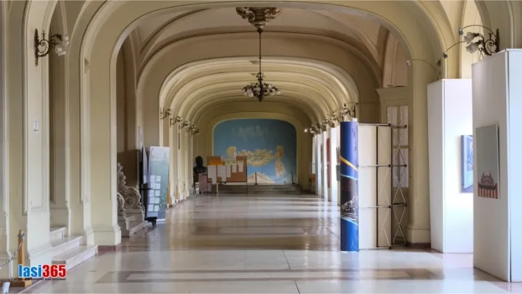 Detaliu frescă albastră Sala Pașilor Pierduți UAIC