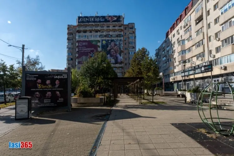 Intrare in Esplanada Mimoza din Cartierul Pacurari din Iasi