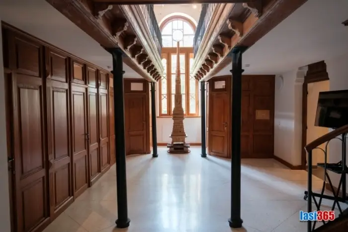 Fotografii Baia Turcească Iași - cupolă interioară și sistem de bolți