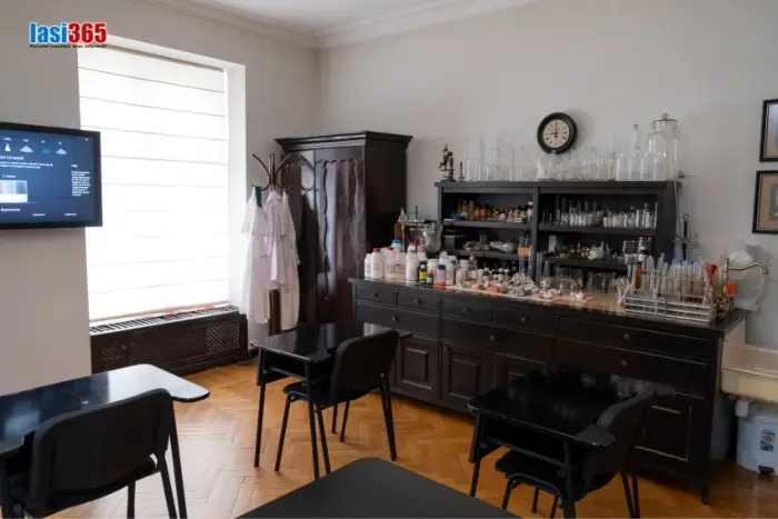 Laboratorul de la Muzeul Poni Cernătescu