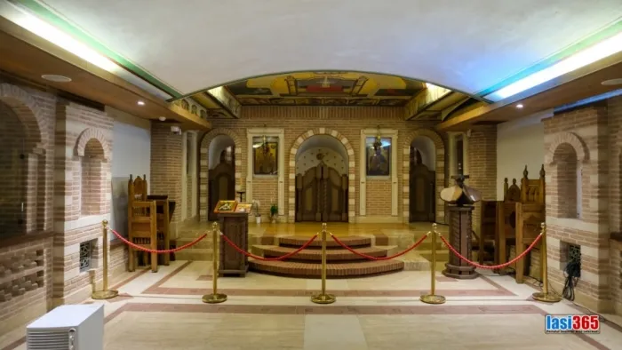 Antimise și pomelnice istorice expuse în Sala Ctitorilor