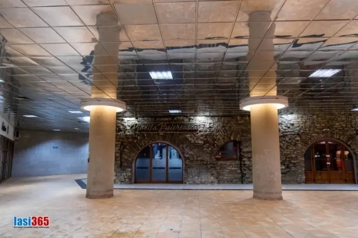 Pasaj subteran central din Iași, cu acces spre zone comerciale și cultural