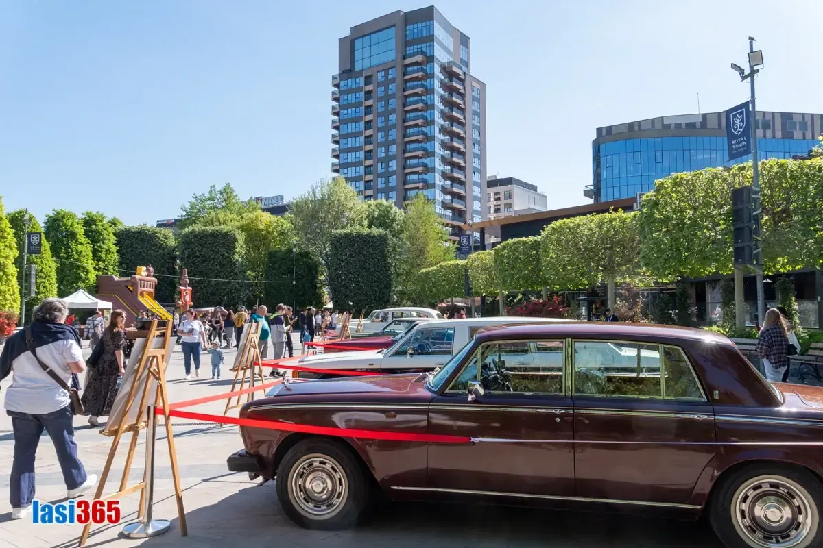 retroparada auto 2025 de la palas mall