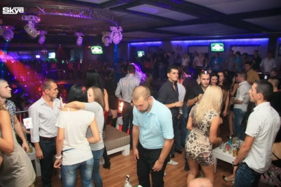 Baruri Si Cafenele Iasi   Club Skye 