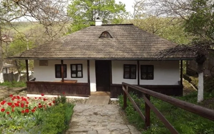 Bojdeuca lui Ion Creanga din Ticau