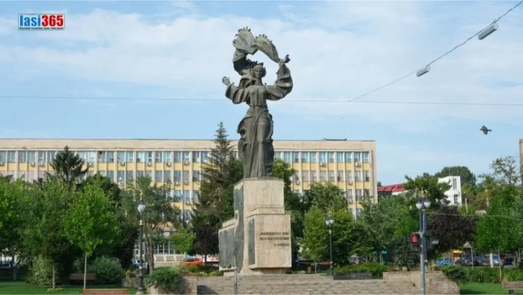 Statuia Libertatii din Iasi