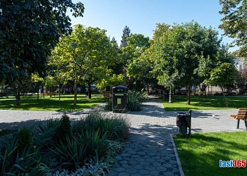 Imagini cu aleile Parcului Mitocul Maicilor din Iasi