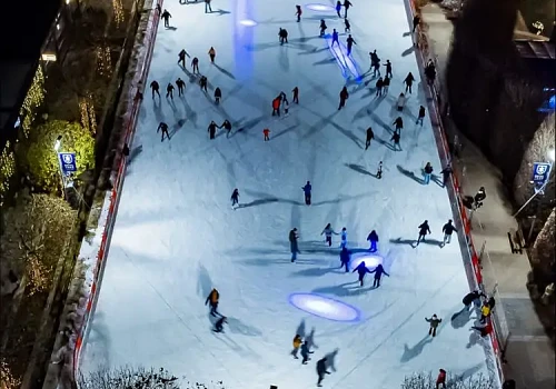 Vedere de sus Patinoar Palas Iași decembrie 2025
